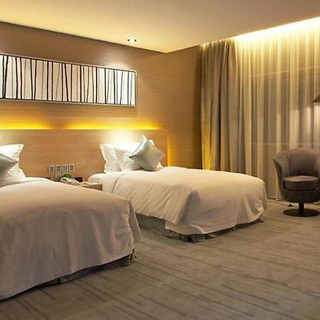 Logosun Hotel Vuhan Dış mekan fotoğraf