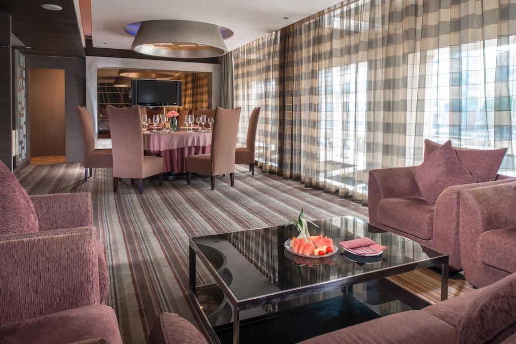 Logosun Hotel Vuhan Dış mekan fotoğraf